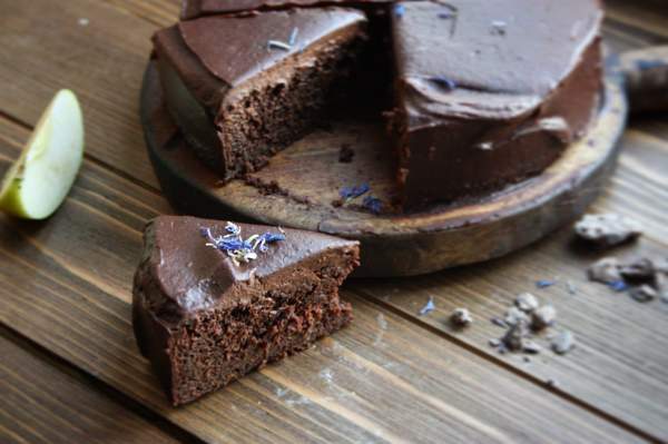 Шоколадный пирог без лактозы и глютена